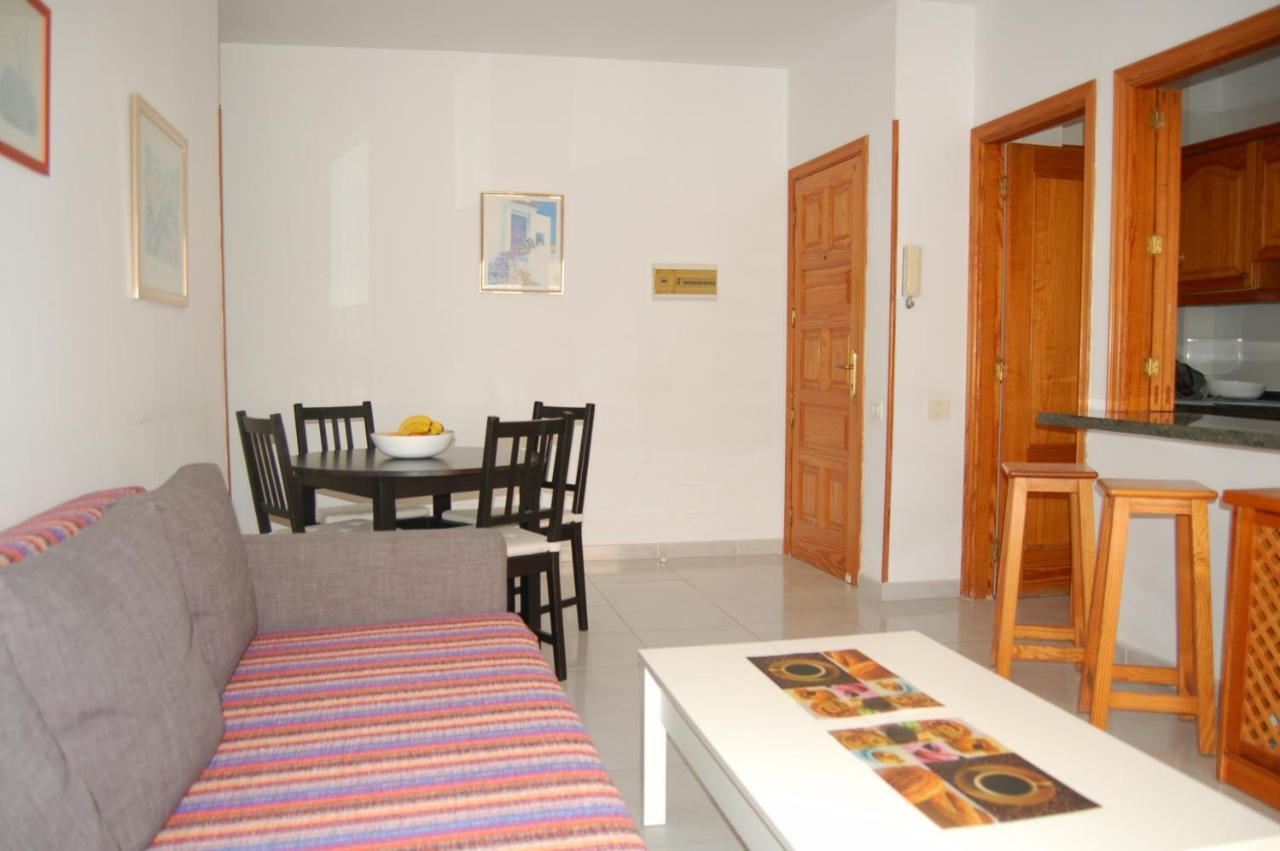 Apartamentos Los Laureles El Médano المظهر الخارجي الصورة